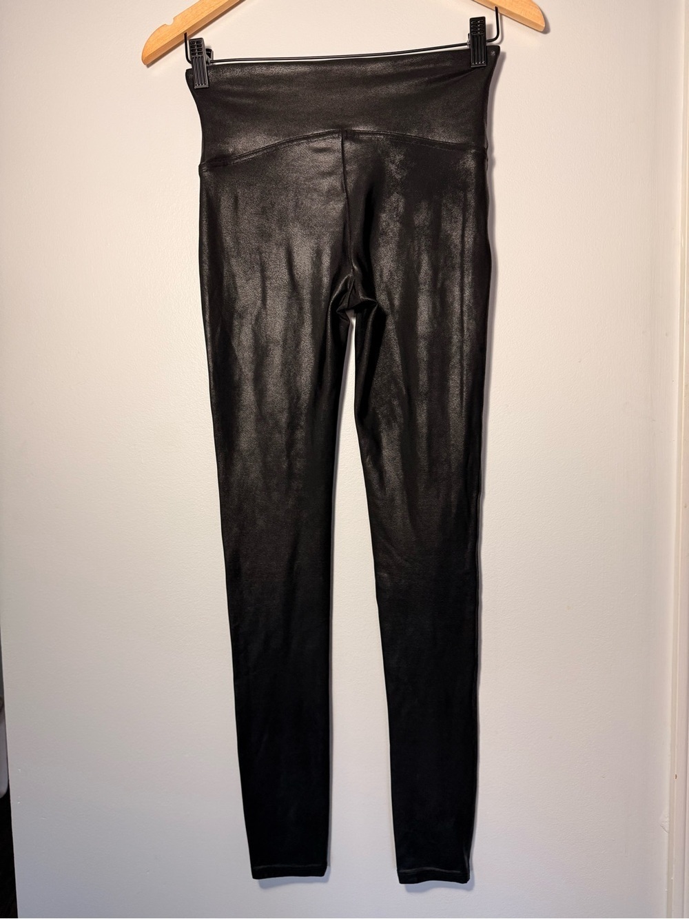 Spanx Black Faux Leather Leggings size M - Picture 4 of 8